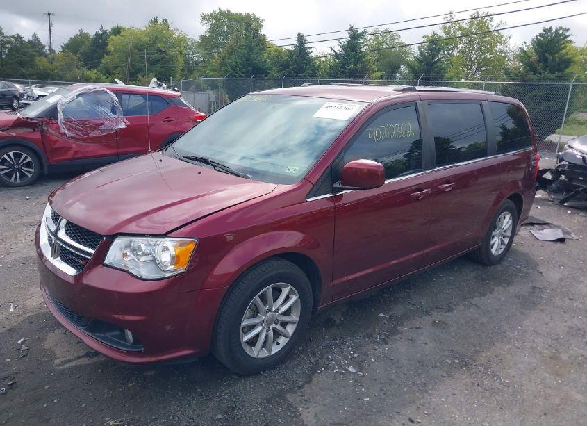 Photo 2 of 2018 Dodge Grand CARAVAN SXT (VIN 2C4RDGCG1JR206724)