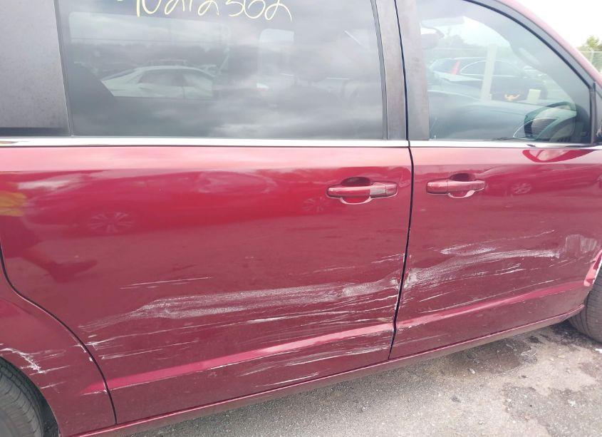 Photo 6 of 2018 Dodge Grand CARAVAN SXT (VIN 2C4RDGCG1JR206724)