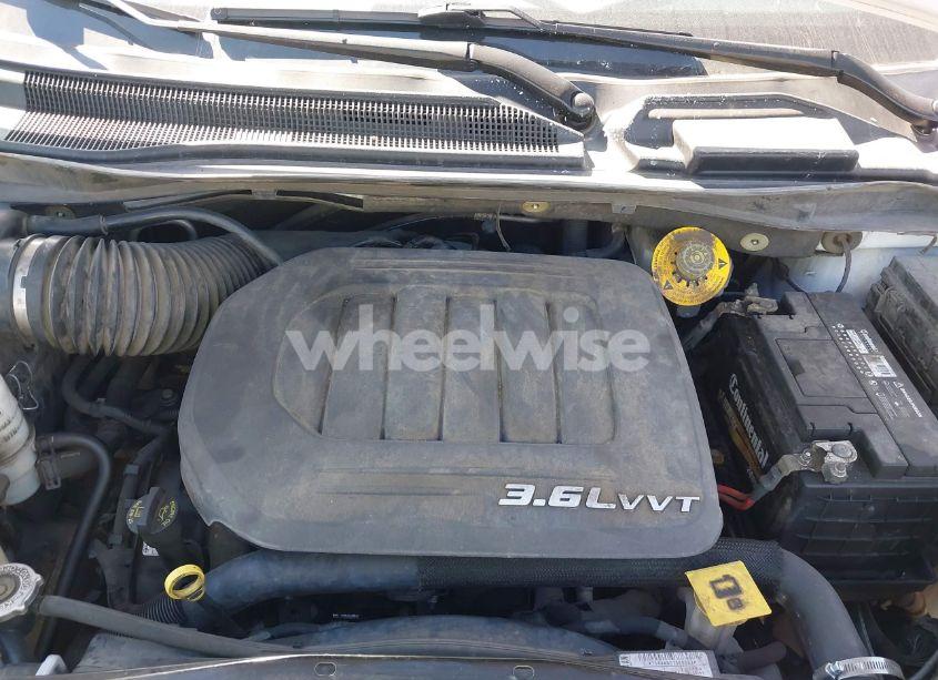 Photo 10 of 2018 Dodge Grand CARAVAN SXT (VIN 2C4RDGCG1JR249055)