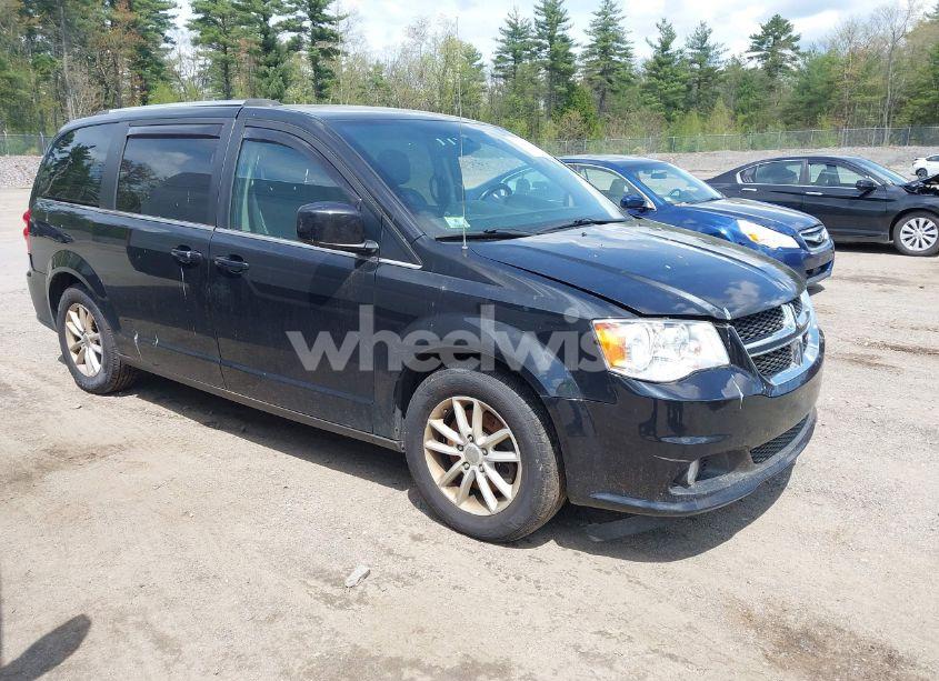 2018 Dodge Grand CARAVAN SXT (VIN 2C4RDGCG1JR324739) main photo