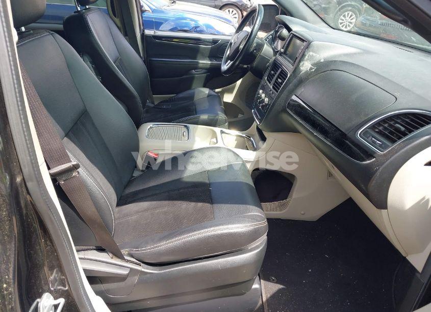 Photo 5 of 2018 Dodge Grand CARAVAN SXT (VIN 2C4RDGCG1JR324739)