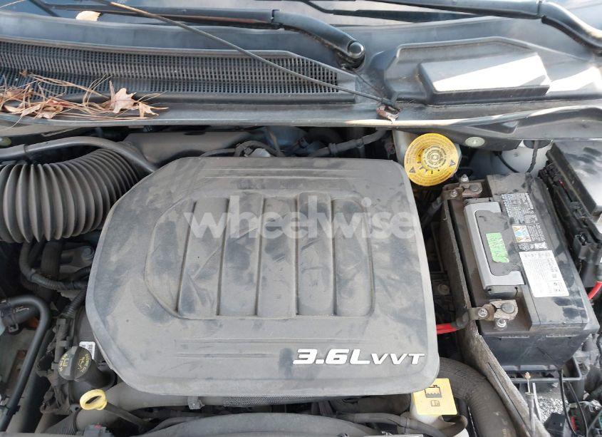 Photo 10 of 2019 Dodge Grand CARAVAN SXT (VIN 2C4RDGCG1KR521010)