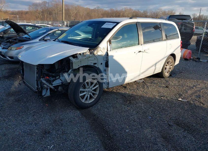 Photo 2 of 2019 Dodge Grand CARAVAN SXT (VIN 2C4RDGCG1KR521010)