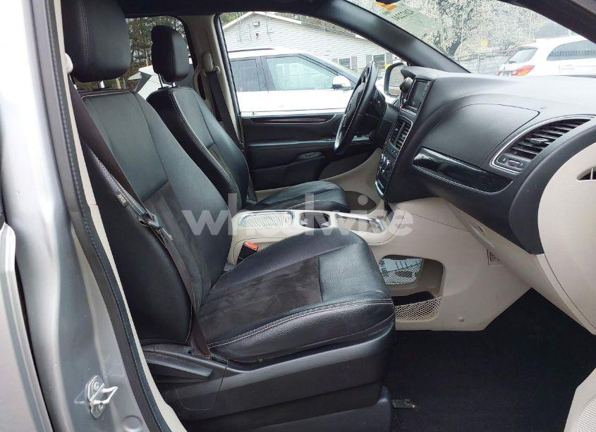 Photo 5 of 2019 Dodge Grand CARAVAN SXT (VIN 2C4RDGCG1KR672526)