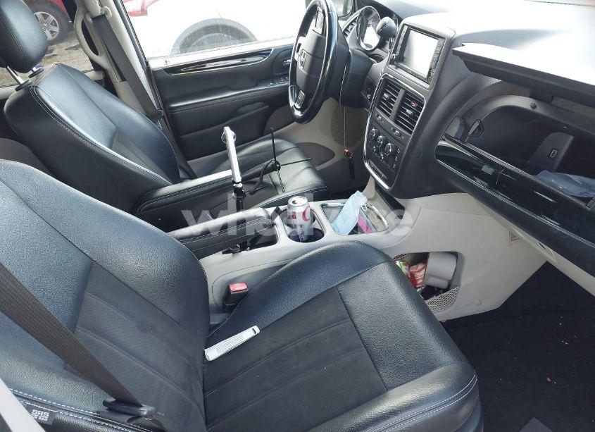 Photo 5 of 2019 Dodge Grand CARAVAN SXT (VIN 2C4RDGCG1KR716718)