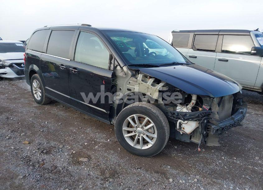 2019 Dodge Grand CARAVAN SXT (VIN 2C4RDGCG1KR740033) main photo