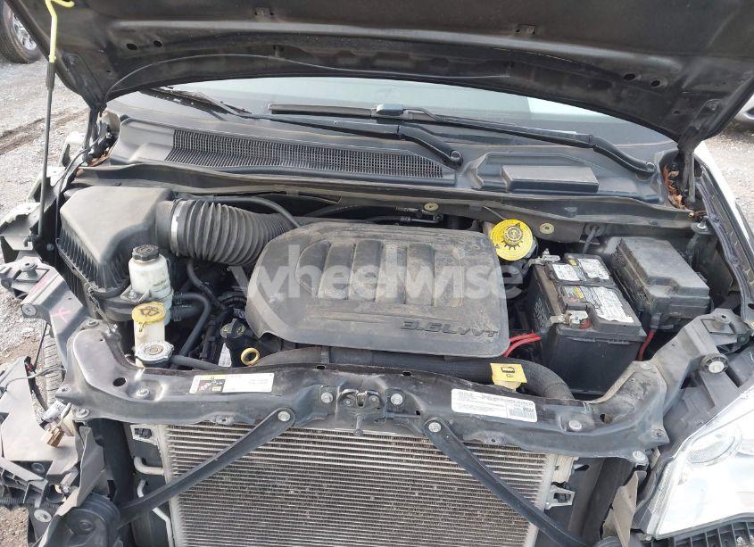 Photo 10 of 2019 Dodge Grand CARAVAN SXT (VIN 2C4RDGCG1KR740033)