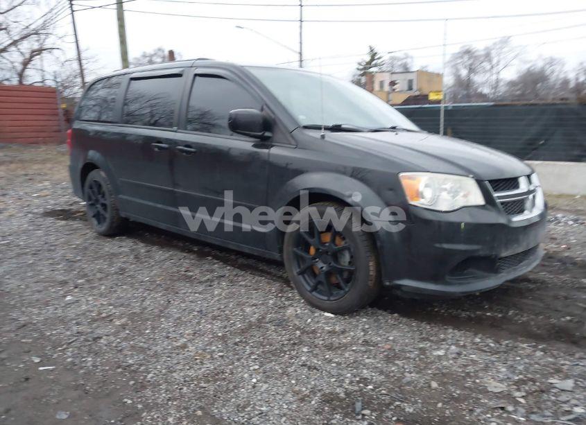 2013 Dodge Grand CARAVAN SXT (VIN 2C4RDGCG2DR715600) main photo