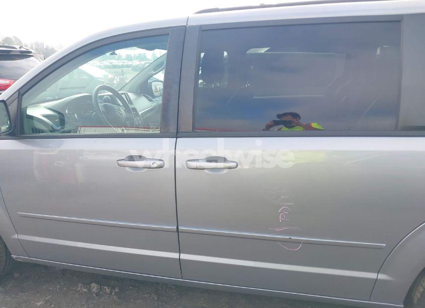 Photo 15 of 2014 Dodge Grand CARAVAN SXT (VIN 2C4RDGCG2ER253945)