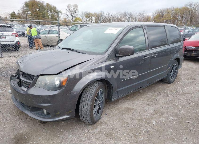 Photo 2 of 2014 Dodge Grand CARAVAN SXT 30TH ANNIVERSARY (VIN 2C4RDGCG2ER406193)