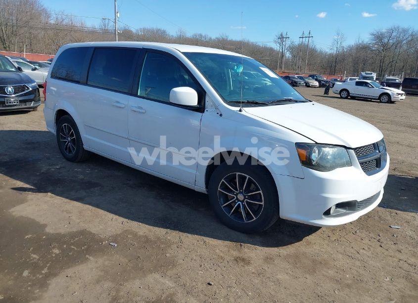 2016 Dodge Grand CARAVAN SXT (VIN 2C4RDGCG2GR210824) main photo