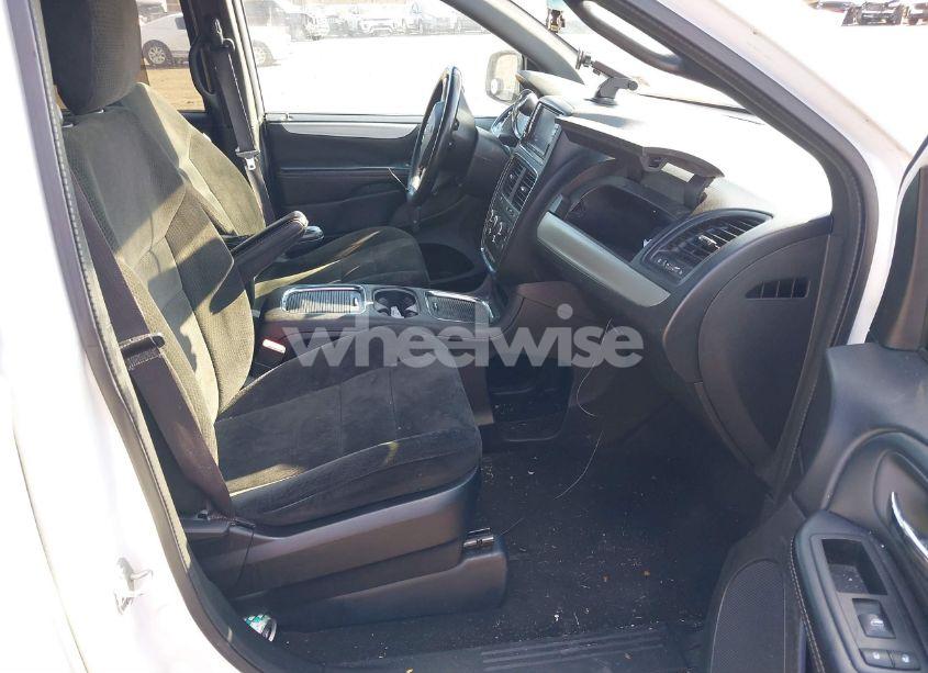 Photo 5 of 2016 Dodge Grand CARAVAN SXT (VIN 2C4RDGCG2GR210824)