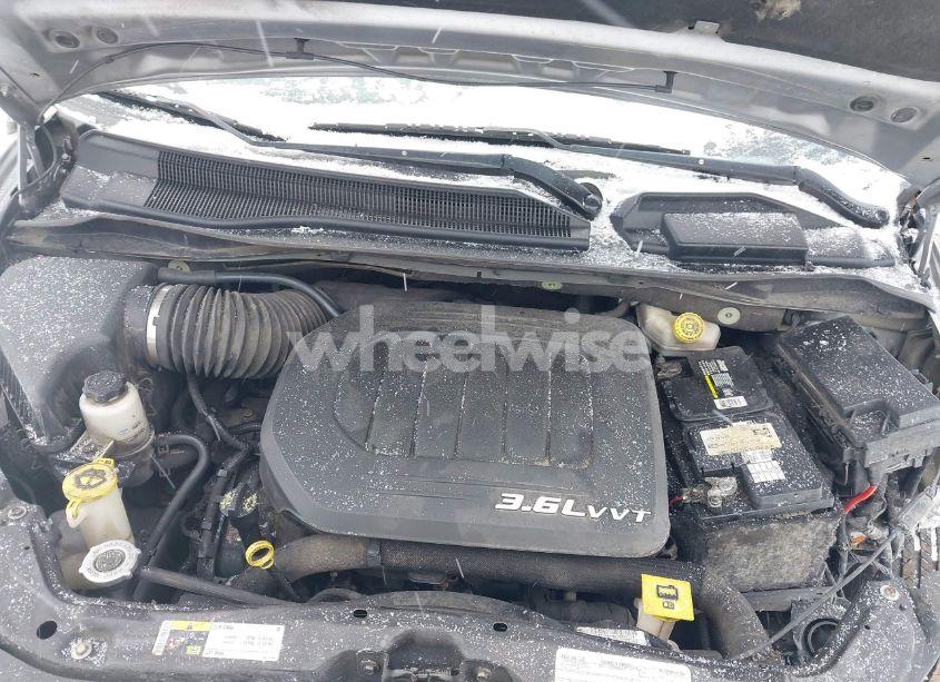 Photo 10 of 2016 Dodge Grand CARAVAN SXT (VIN 2C4RDGCG2GR340523)