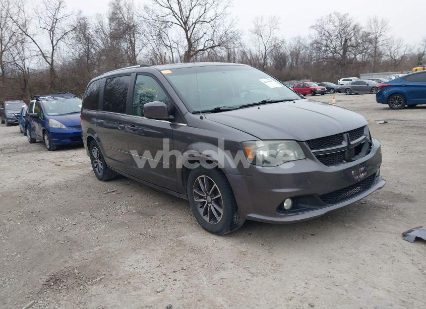 2017 Dodge Grand CARAVAN SXT (VIN 2C4RDGCG2HR566918) main photo