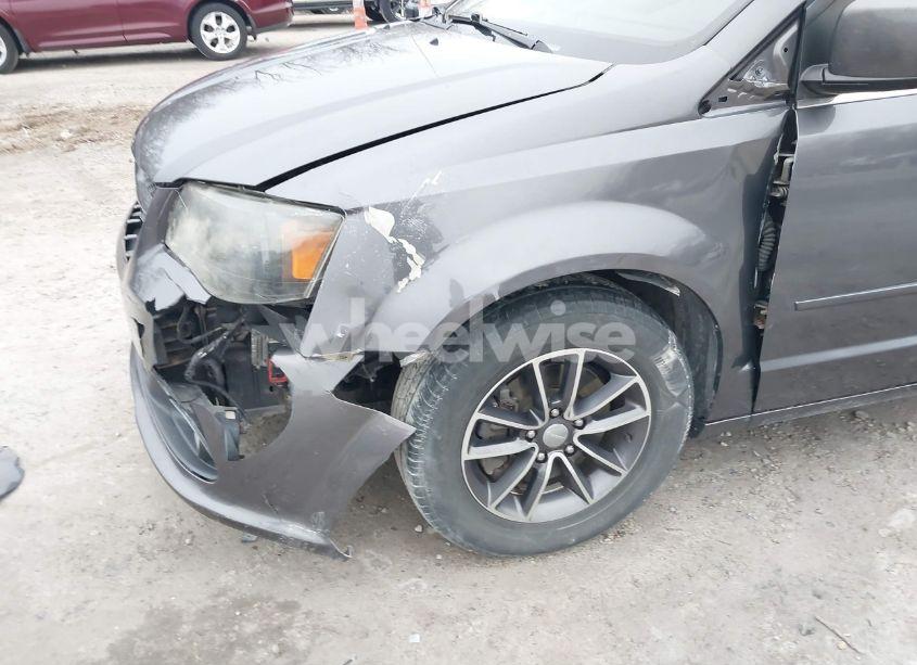 Photo 6 of 2017 Dodge Grand CARAVAN SXT (VIN 2C4RDGCG2HR566918)