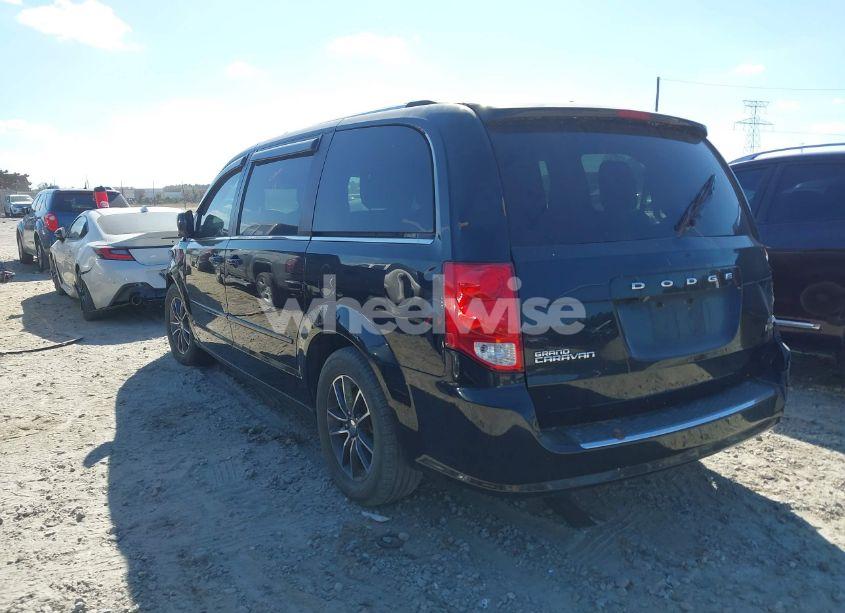 Photo 3 of 2017 Dodge Grand CARAVAN SXT (VIN 2C4RDGCG2HR671068)