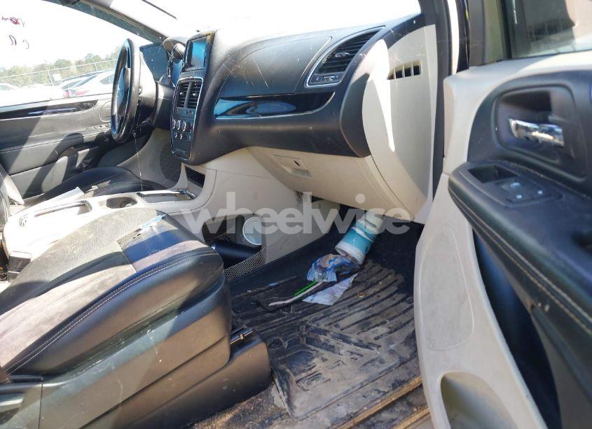 Photo 5 of 2017 Dodge Grand CARAVAN SXT (VIN 2C4RDGCG2HR671068)