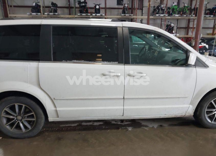 Photo 13 of 2017 Dodge Grand CARAVAN SXT (VIN 2C4RDGCG2HR678263)