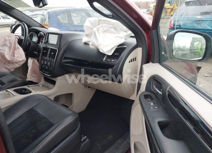 Photo 5 of 2017 Dodge Grand CARAVAN SXT (VIN 2C4RDGCG2HR713769)