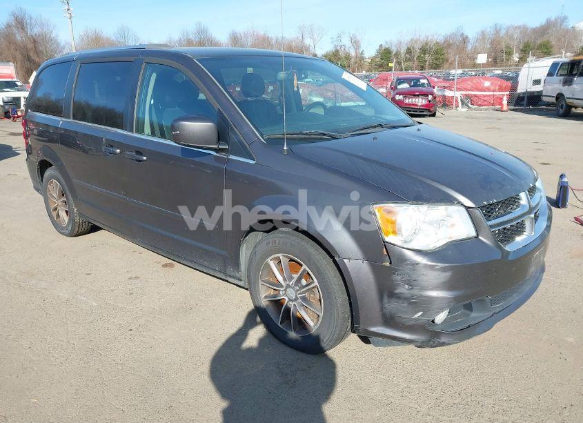 2017 Dodge Grand CARAVAN SXT (VIN 2C4RDGCG2HR758484) main photo
