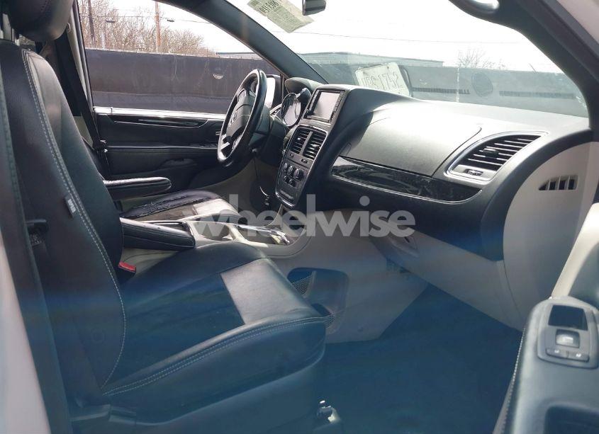 Photo 5 of 2017 Dodge Grand CARAVAN SXT (VIN 2C4RDGCG2HR773079)