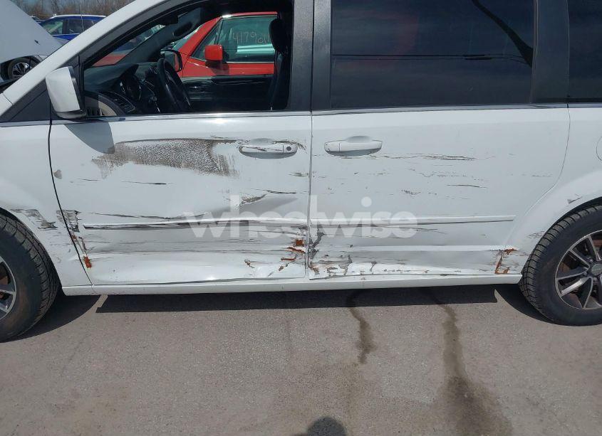 Photo 6 of 2017 Dodge Grand CARAVAN SXT (VIN 2C4RDGCG2HR773079)