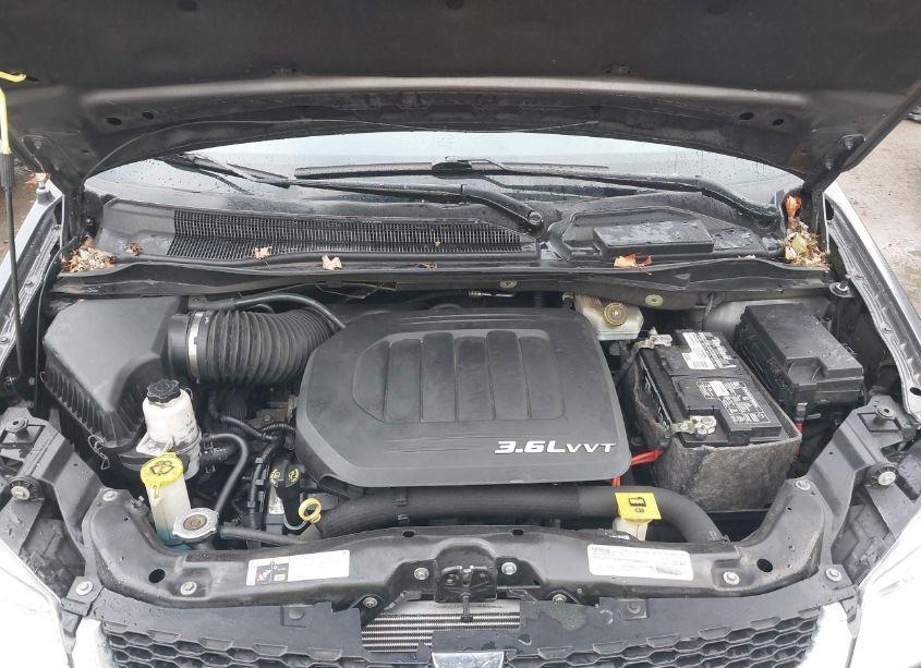 Photo 10 of 2018 Dodge Grand CARAVAN SXT (VIN 2C4RDGCG2JR238761)