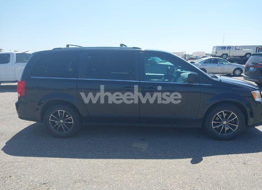 Photo 13 of 2018 Dodge Grand CARAVAN SXT (VIN 2C4RDGCG2JR343705)