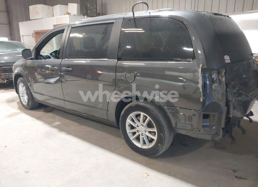 Photo 3 of 2019 Dodge Grand CARAVAN SXT (VIN 2C4RDGCG2KR563265)