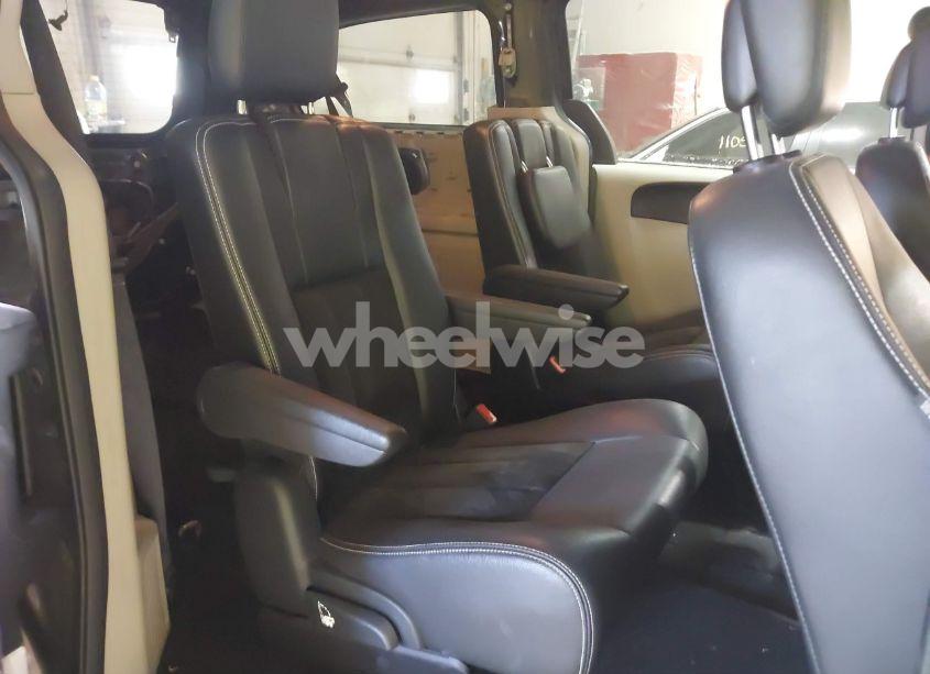 Photo 8 of 2019 Dodge Grand CARAVAN SXT (VIN 2C4RDGCG2KR563265)