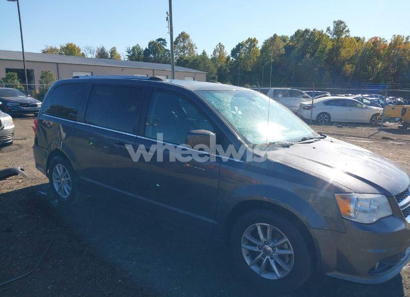 2019 Dodge Grand CARAVAN SXT (VIN 2C4RDGCG2KR656139) main photo
