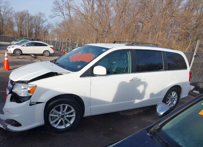 Photo 15 of 2019 Dodge Grand CARAVAN SXT (VIN 2C4RDGCG2KR773834)