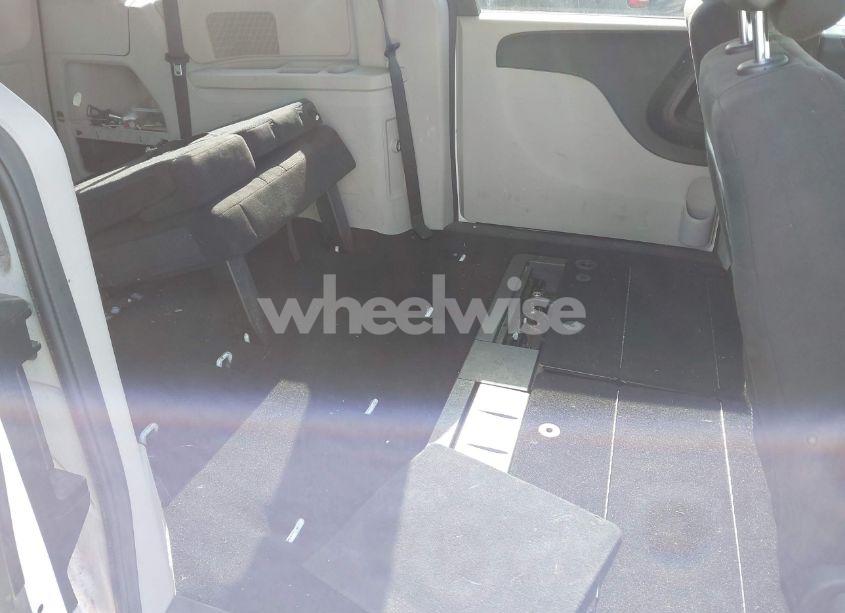 Photo 8 of 2013 Dodge Grand CARAVAN SXT (VIN 2C4RDGCG3DR537051)