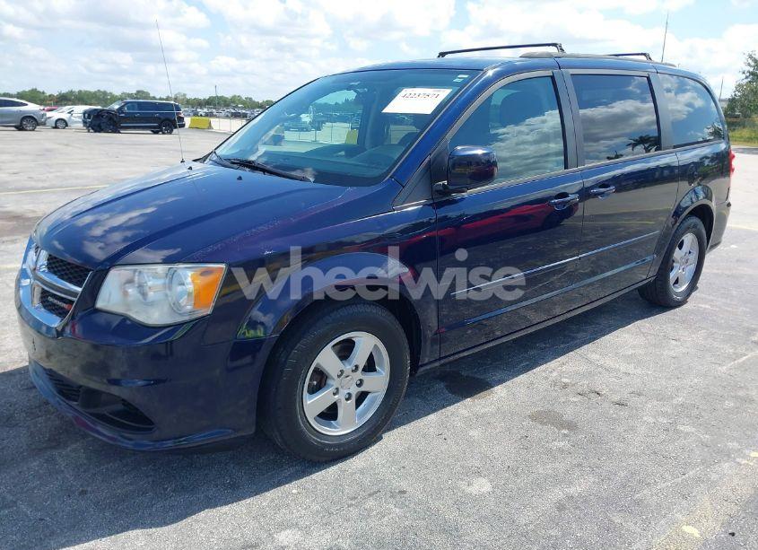 Photo 2 of 2013 Dodge Grand CARAVAN SXT (VIN 2C4RDGCG3DR611519)