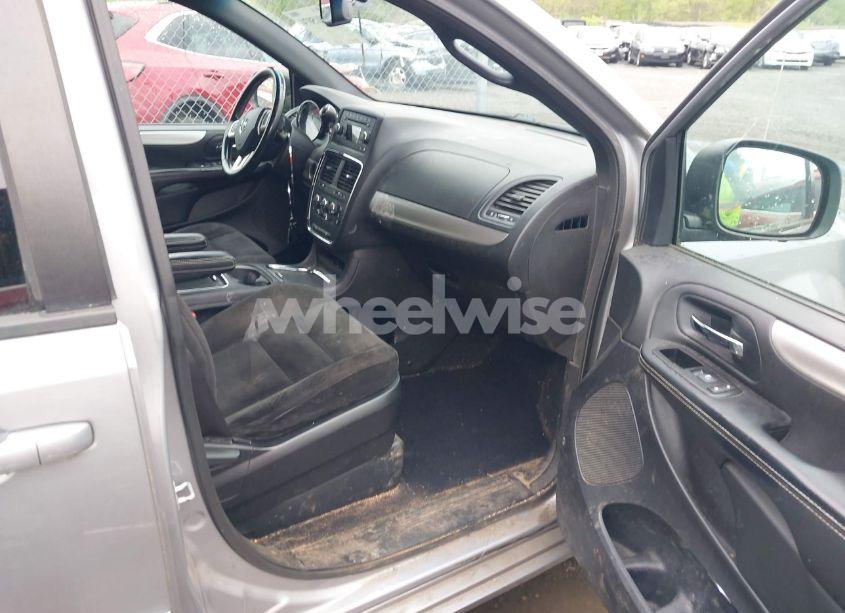 Photo 5 of 2015 Dodge Grand CARAVAN SXT (VIN 2C4RDGCG3FR558999)