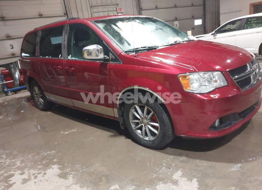 2015 Dodge Grand CARAVAN SXT PLUS (VIN 2C4RDGCG3FR685588) main photo