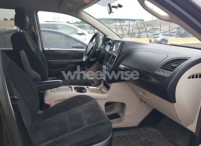 Photo 5 of 2016 Dodge Grand CARAVAN SXT (VIN 2C4RDGCG3GR324394)