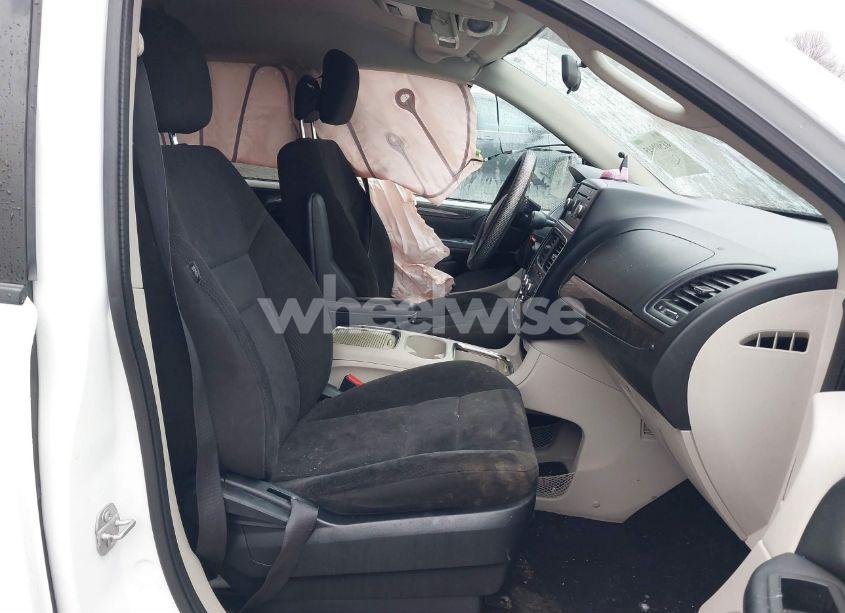 Photo 5 of 2016 Dodge Grand CARAVAN SXT (VIN 2C4RDGCG3GR343317)