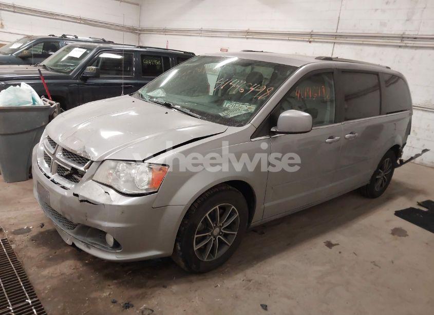 Photo 2 of 2017 Dodge Grand CARAVAN SXT (VIN 2C4RDGCG3HR817848)
