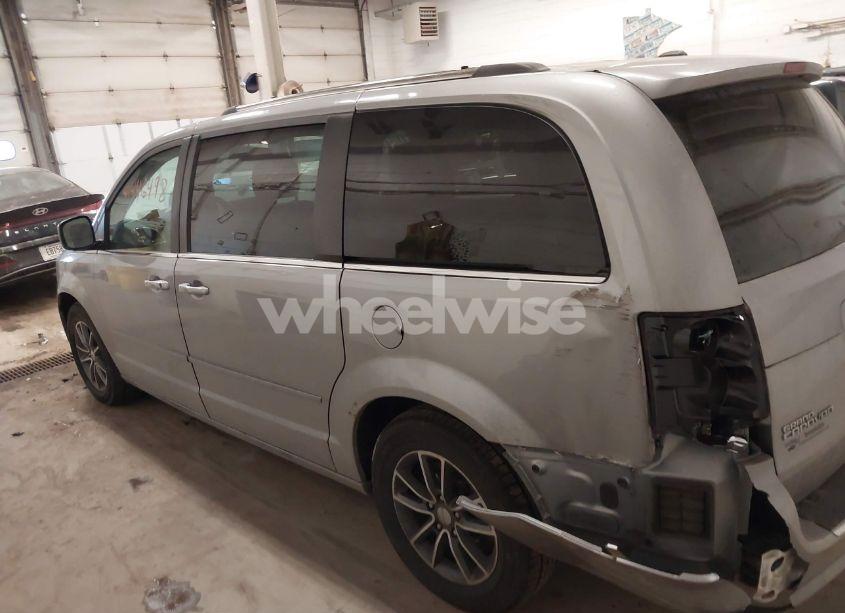 Photo 3 of 2017 Dodge Grand CARAVAN SXT (VIN 2C4RDGCG3HR817848)