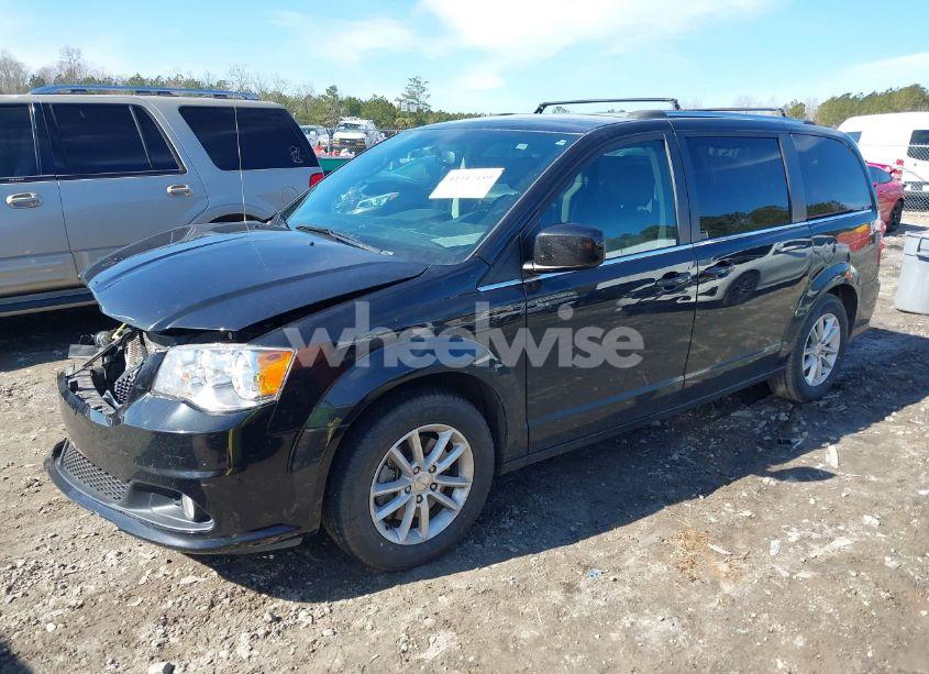 Photo 2 of 2018 Dodge Grand CARAVAN SXT (VIN 2C4RDGCG3JR183897)