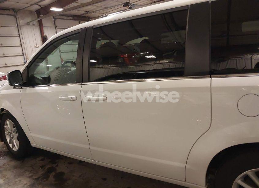 Photo 15 of 2018 Dodge Grand CARAVAN SXT (VIN 2C4RDGCG3JR249638)