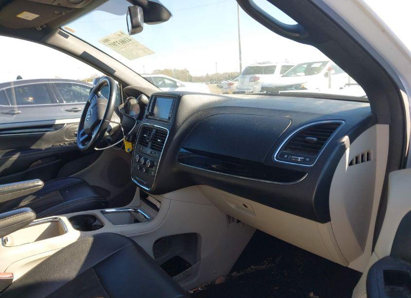 Photo 5 of 2019 Dodge Grand CARAVAN SXT (VIN 2C4RDGCG3KR518142)