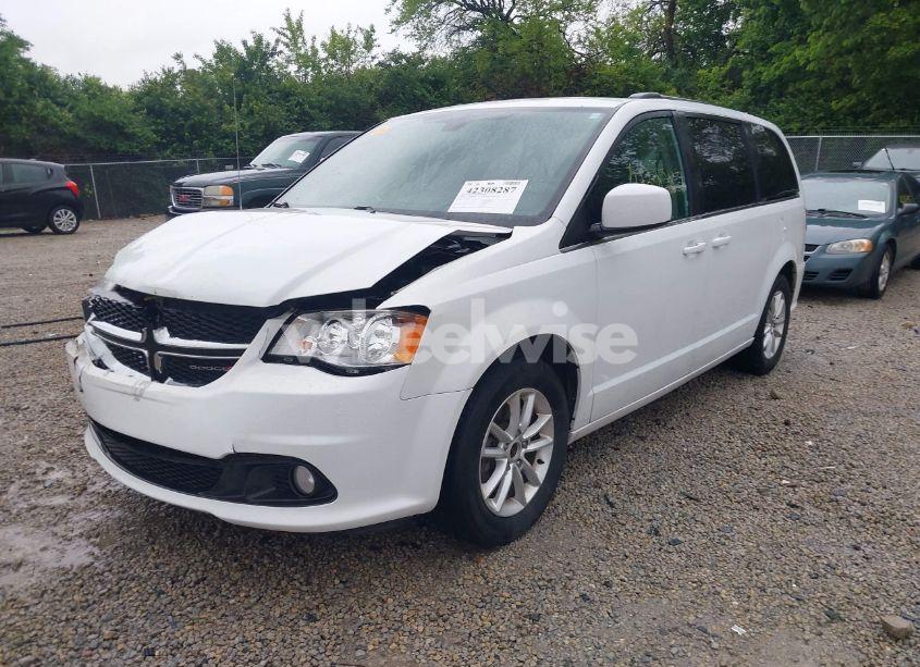 Photo 2 of 2019 Dodge Grand CARAVAN SXT (VIN 2C4RDGCG3KR543784)