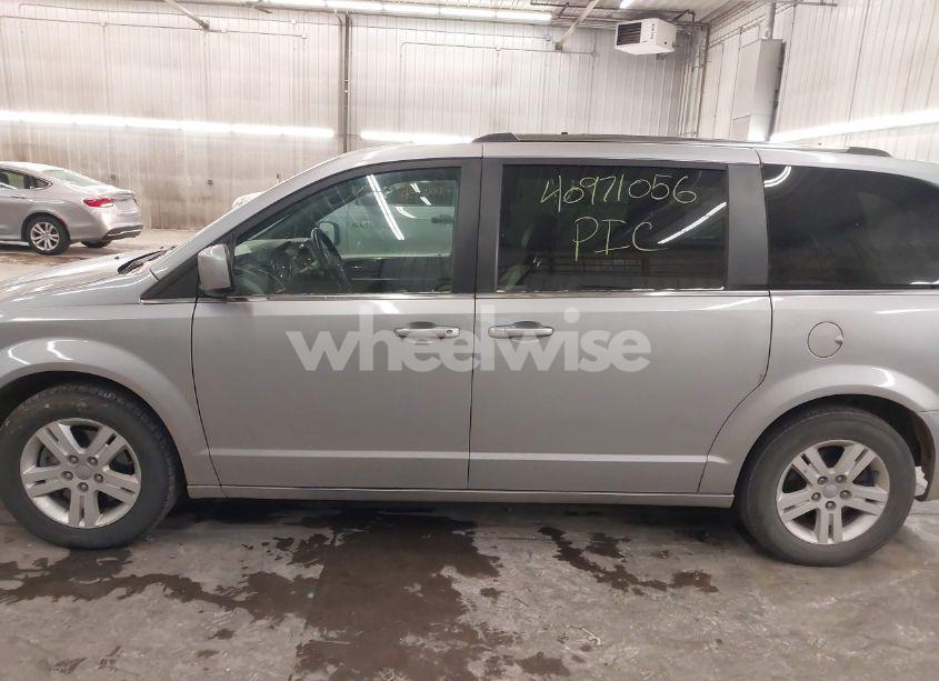 Photo 15 of 2019 Dodge Grand CARAVAN SXT (VIN 2C4RDGCG3KR760932)