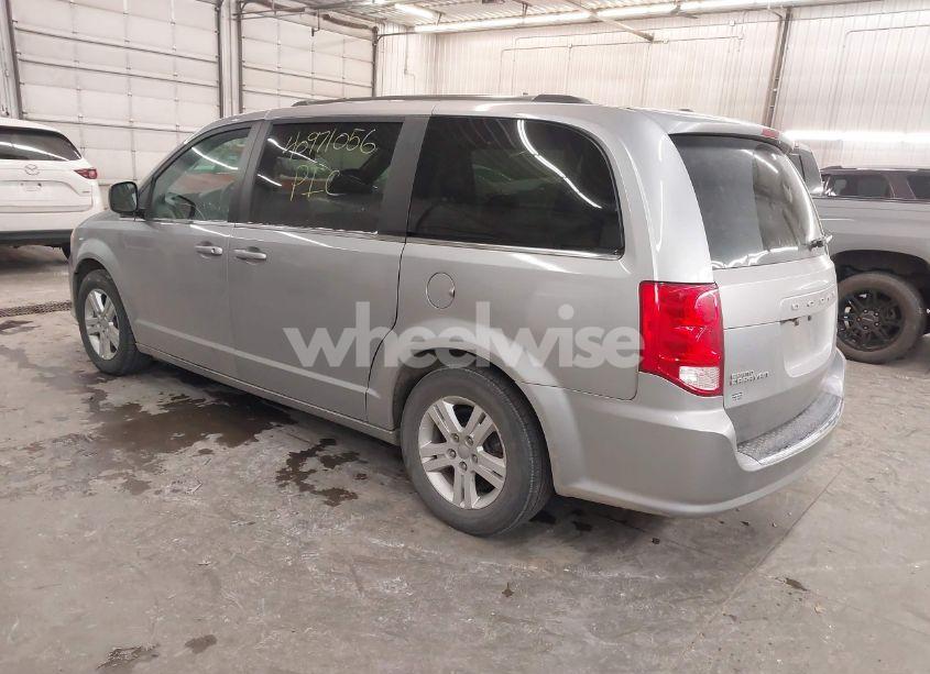 Photo 3 of 2019 Dodge Grand CARAVAN SXT (VIN 2C4RDGCG3KR760932)