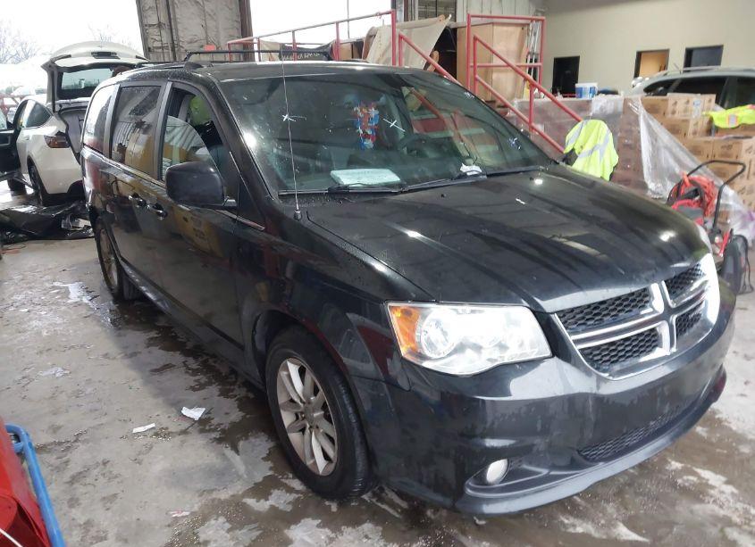 2019 Dodge Grand CARAVAN SXT (VIN 2C4RDGCG3KR765371) main photo