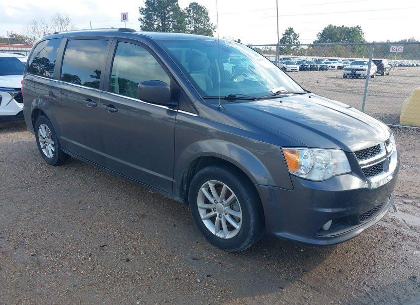 2019 Dodge Grand CARAVAN SXT (VIN 2C4RDGCG3KR788617) main photo