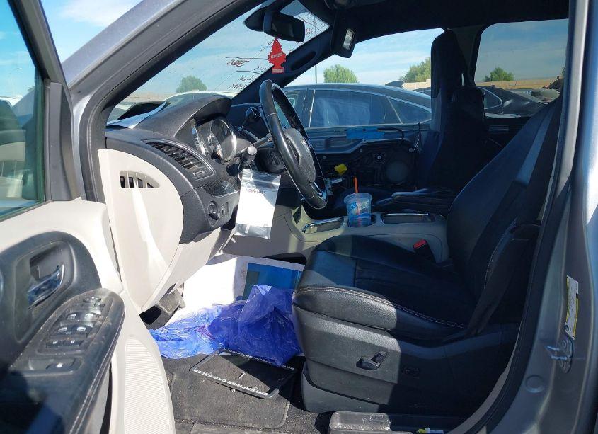 Photo 5 of 2019 Dodge Grand CARAVAN SXT (VIN 2C4RDGCG3KR788651)