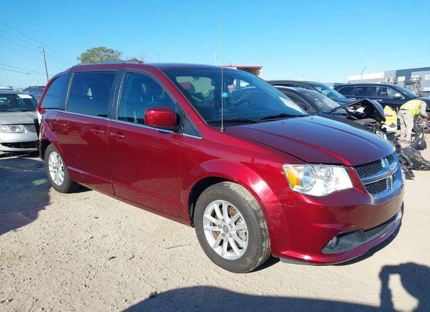 2019 Dodge Grand CARAVAN SXT (VIN 2C4RDGCG3KR797768) main photo